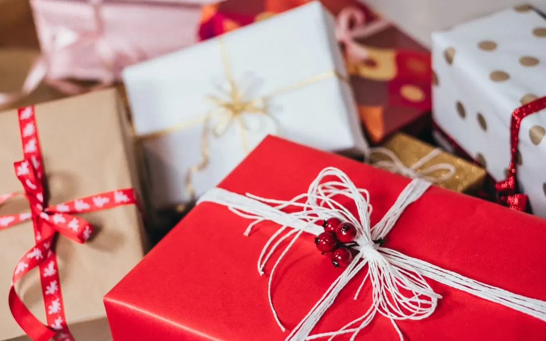 Ideas to Customize Christmas Packaging Designs for Businesses